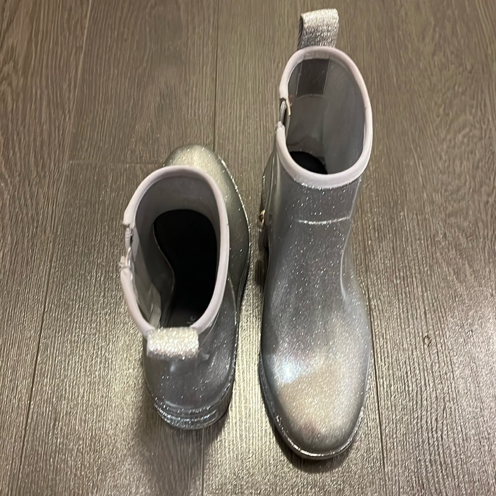Kate Spade Sparkly Silver Rain Boots in Almost New condition! Size 7 runs small